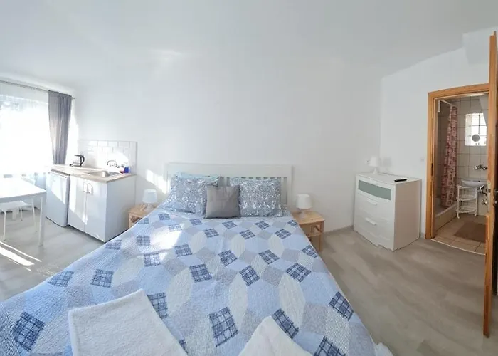 U Doroty Проживание в семье Поберово